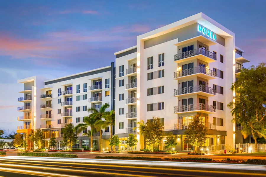 Morea at Pompano: Portfolio photography